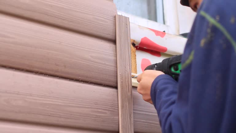 Best Weatherproofing and Sealing  in Kronenwetter, WI
